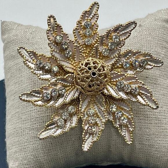 Unbranded Jewelry - Vintage Poinsettia AB Rhinestone Spray Silver Tone Gold Tone Shiny Brooch